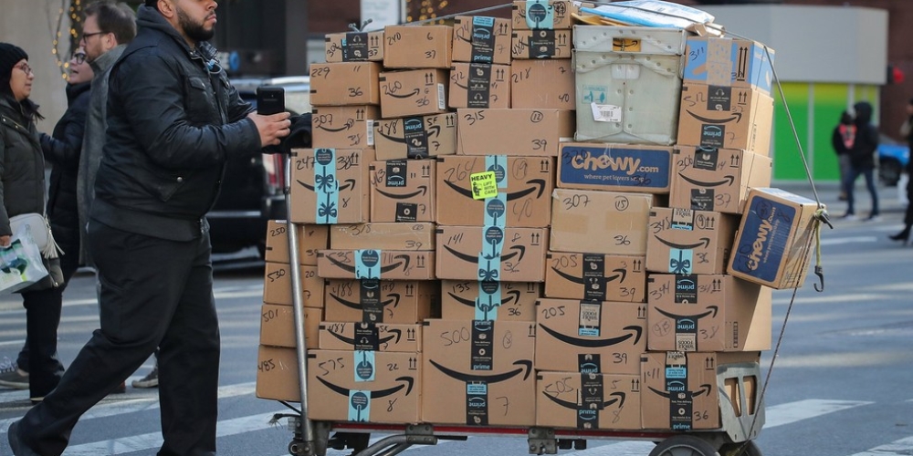 Amazon diminui ritmo e divulga lucro menor do que o esperado